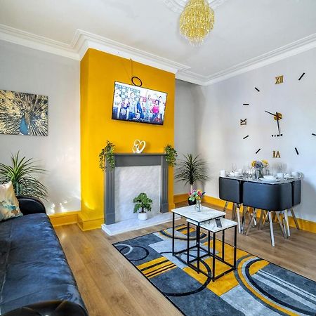 *1Es* For Your Most Relaxed & Cosy Stay + Free Parking + Free Fast Wifi * Leeds  Exterior photo