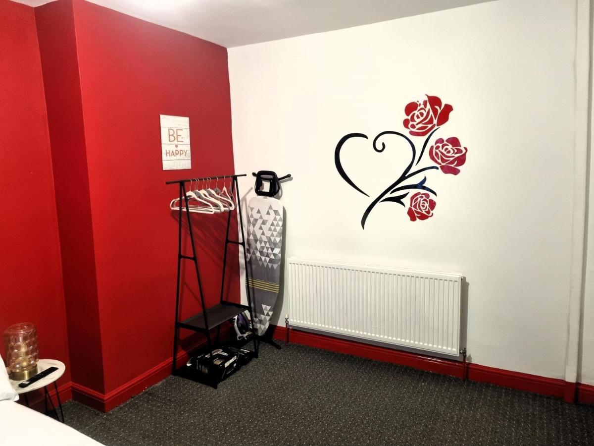 *1Es* For Your Most Relaxed & Cosy Stay + Free Parking + Free Fast Wifi * Leeds  Exterior photo